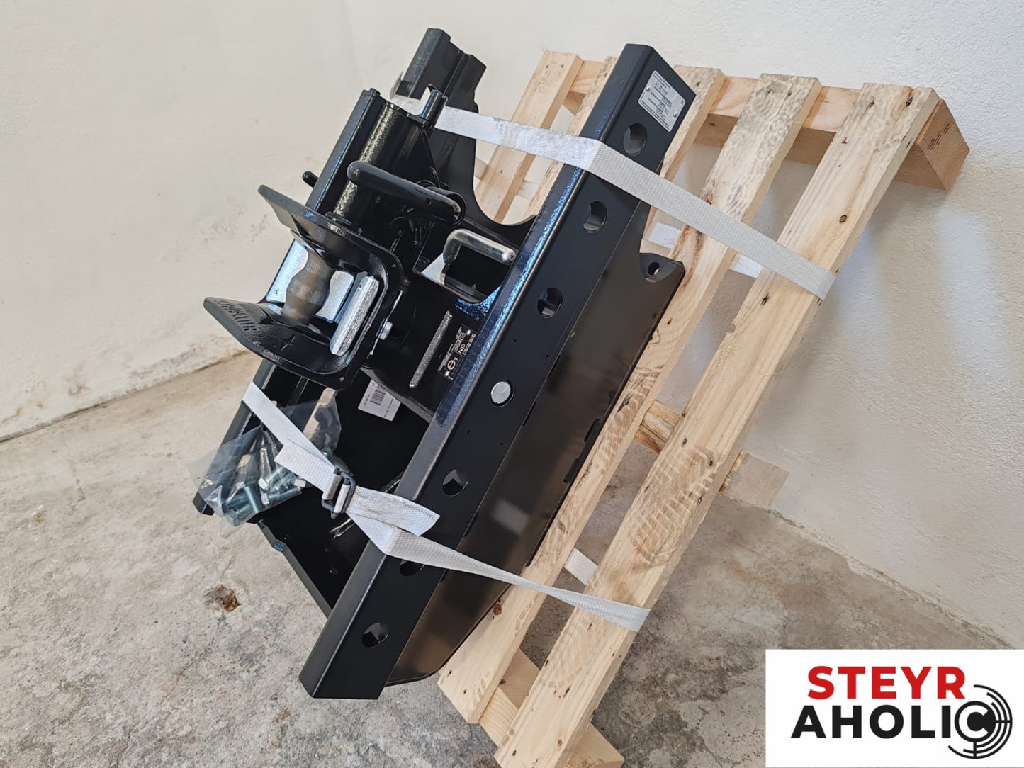 Scharmüller Anhängebock mit automatischer Anhängekupplung