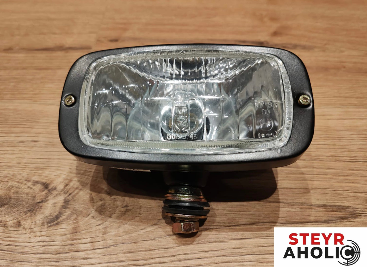 Hauptscheinwerfer zu Steyr Plus