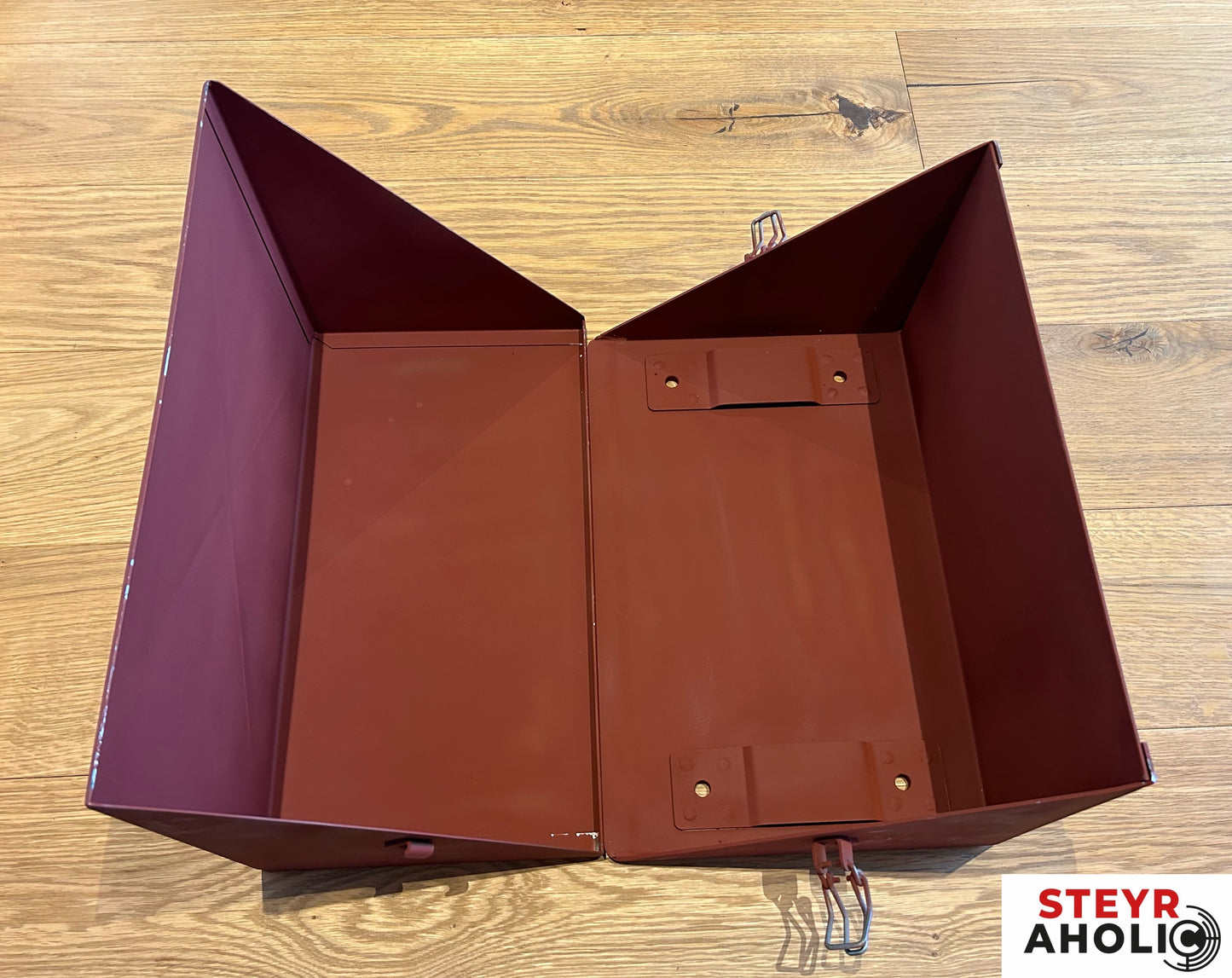 Batteriekasten Steyr T180