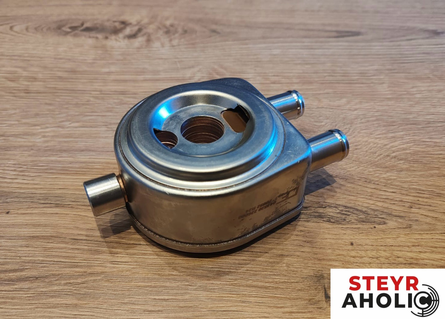 Motorölkühler / Wärmetauscher passend zu Steyr Serie 900/9000 MWM-Motor 299967A1