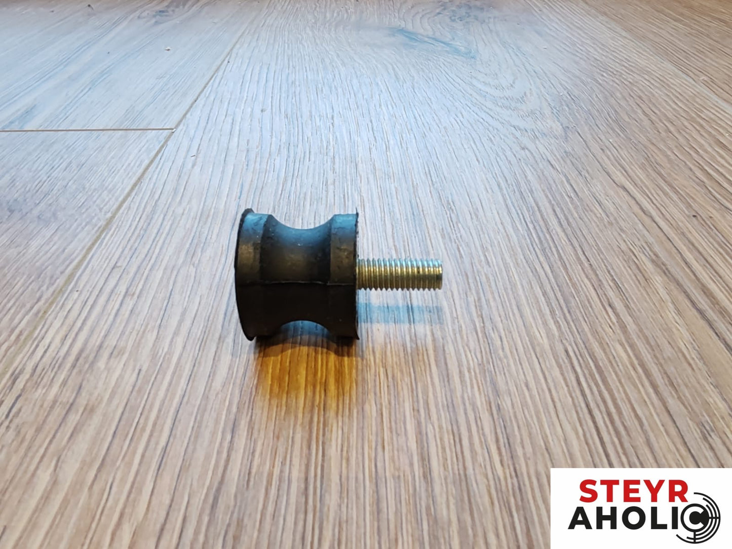 Gummilager für Kühler und Tank Nachbau 133700530112