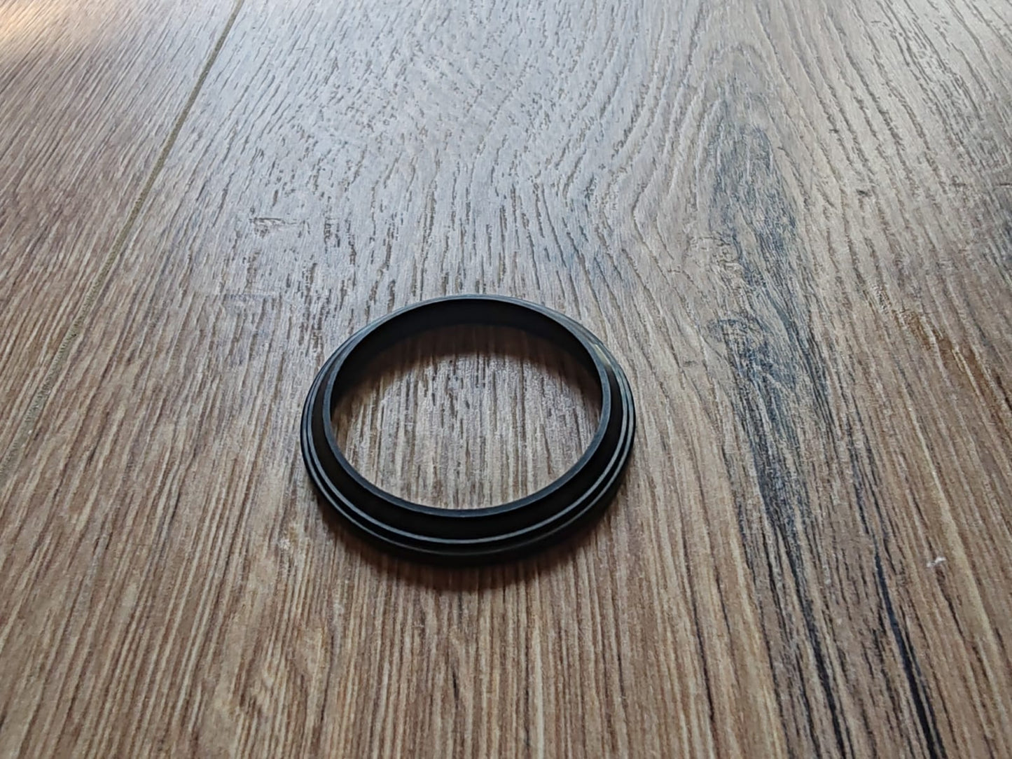 Abstreifer anstelle Dichtsatz 1-33-747-001