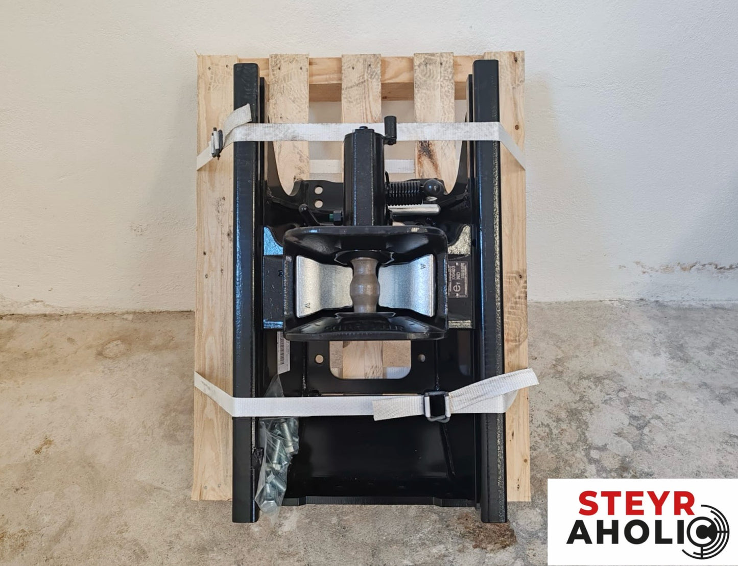 Scharmüller Anhängebock mit automatischer Anhängekupplung