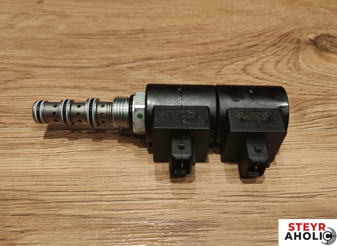 ZF Magnetschalter / Elektroventil / Magnetspule Parkbremse 84408348