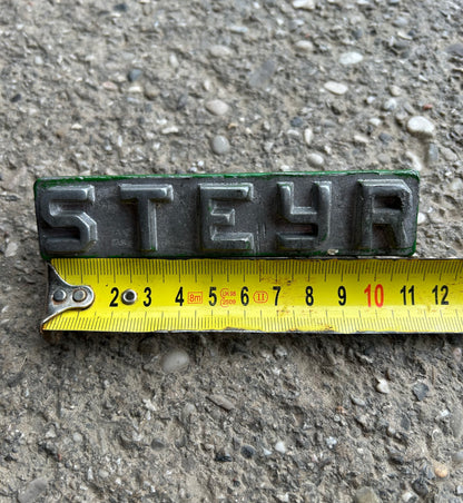Steyr 80, 180 Schriftzug/Emblem