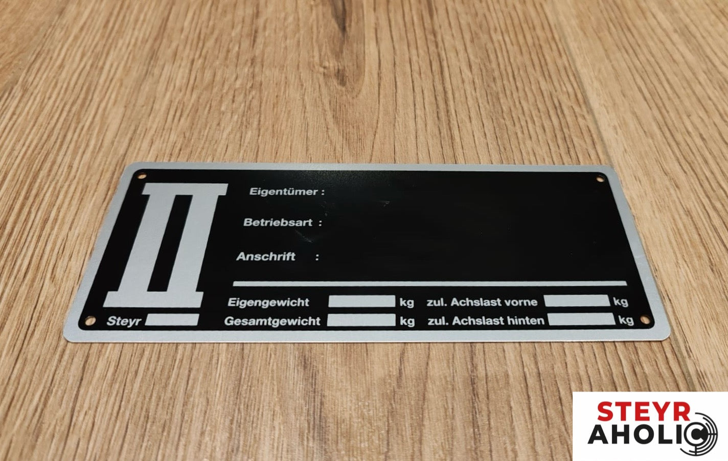 Typenschild passend zur Plus-Serie