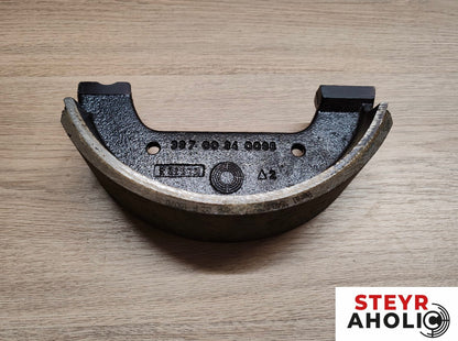 KNOTT Bremsbacke 211 x 60 x 106 mm anstelle von Steyr 133700340914