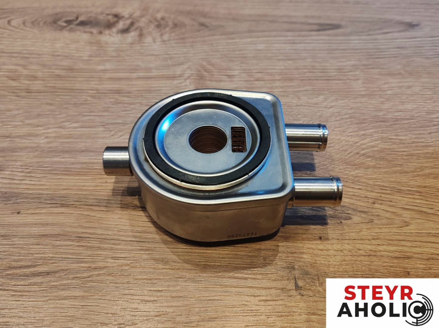 Motorölkühler / Wärmetauscher passend zu Steyr Serie 900/9000 MWM-Motor 299967A1