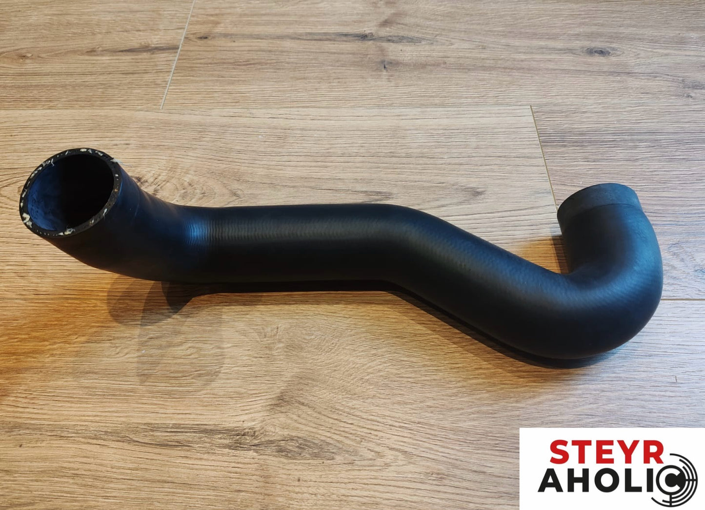 Kühlerformschlauch unten anstelle von Steyr 162000530103