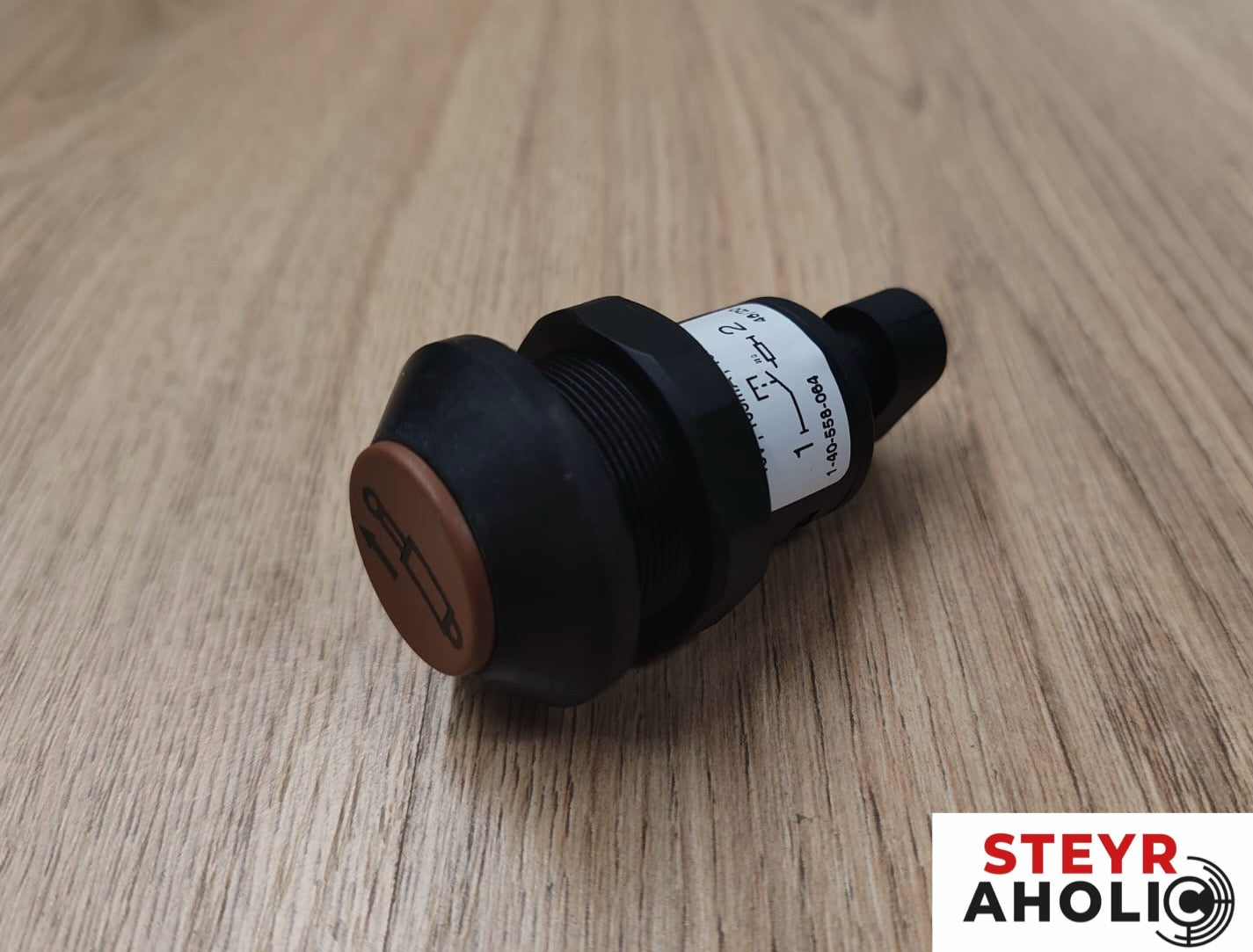 Drucktaste / Druckknopfschalter 1-40-558-064
