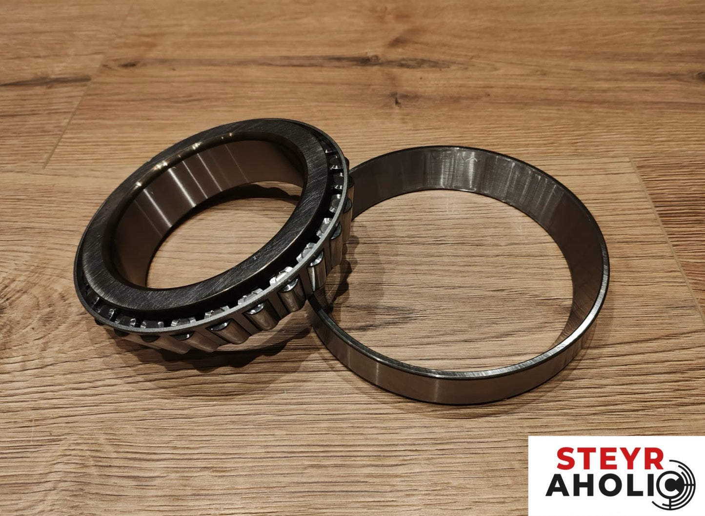 KOYO Kegelrollenlager / Radlager außen 137700410726