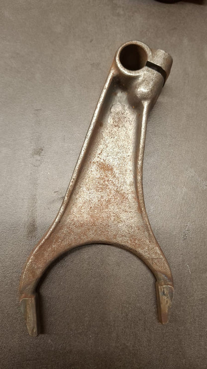 ORIGINAL Schaltgabel 133700240049